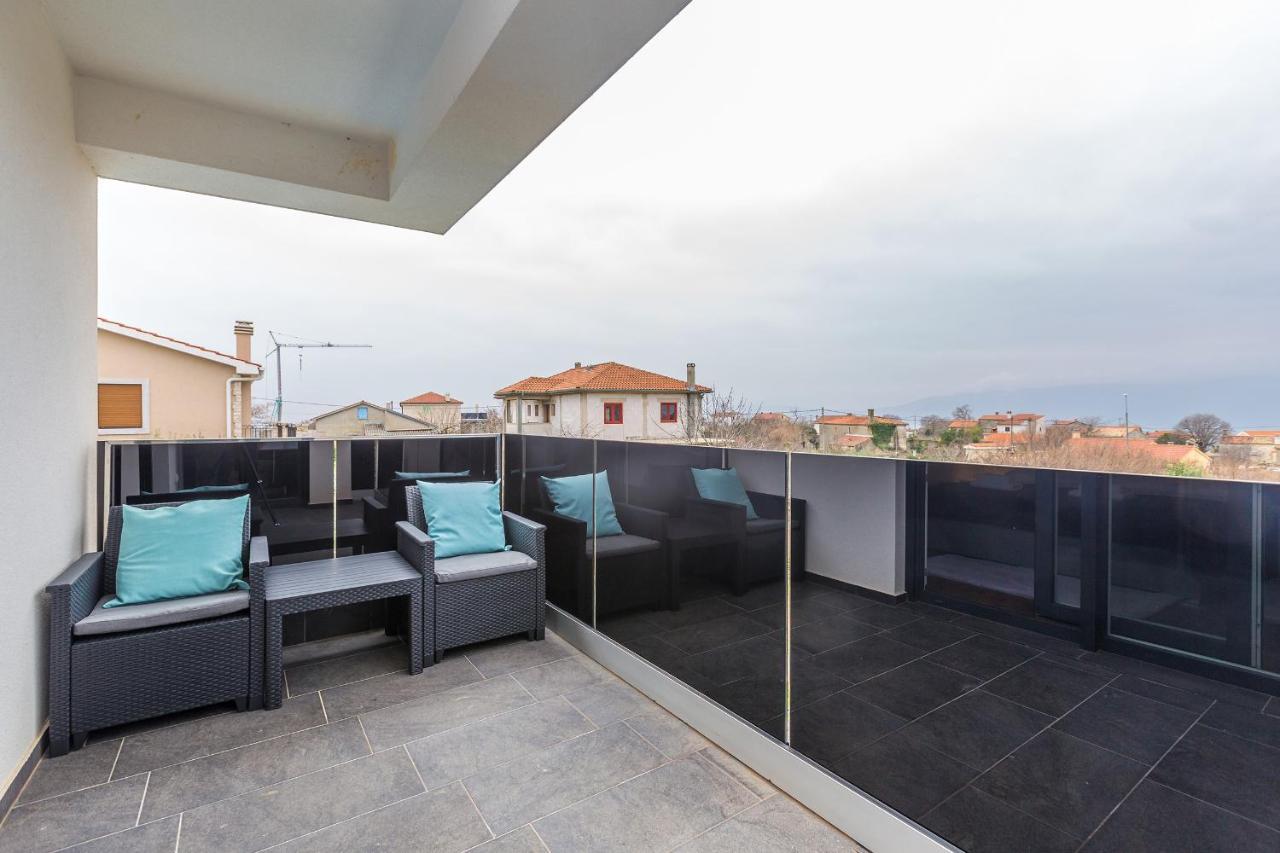 Villa Lio With Private Pool Linardići Εξωτερικό φωτογραφία